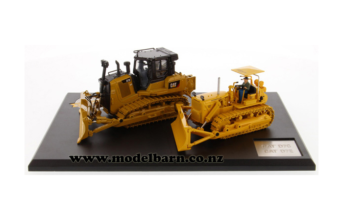 1/50 CAT D7C & D7E Bulldozers Set "Evolution Series"