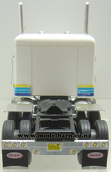 1/24 Peterbilt 359 Prime Mover (white, unboxed) 