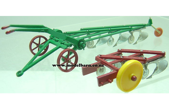 1/32 4-Furrow & 3-Furrow Ploughs Set Britains