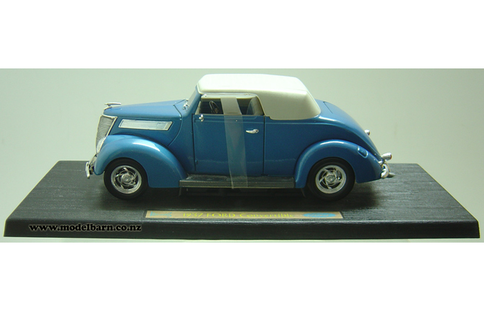 1/18 Ford Convertible (1937, blue & white) - Vehicles-Ford : Model Barn ...