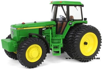 1/32 John Deere 4960 4WD with Rear Duals-farm-equipment-Model Barn