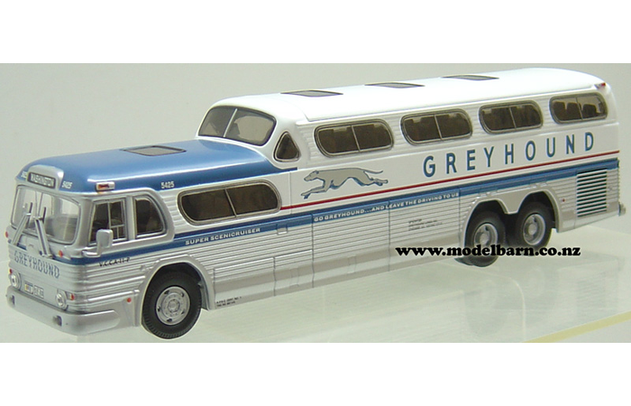 1/50 GM PD-4501 Scenicruiser Coach "Greyhound"