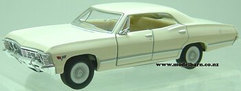 1/43 Chev Impala (1967, white, unboxed)-chevrolet-and-gmc-Model Barn