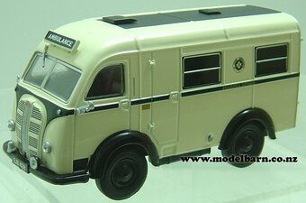 1/43 Austin K8 Welfarer Ambulance "St John" Used-austin-and-morris-Model Barn