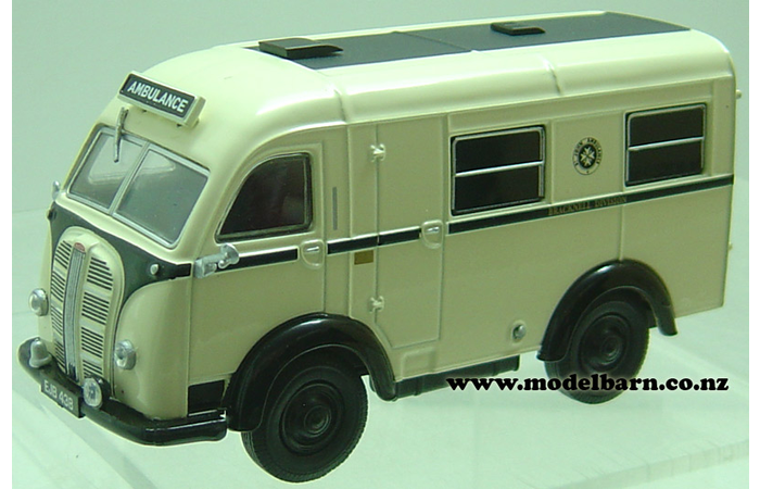 1/43 Austin K8 Welfarer Ambulance "St John" Used