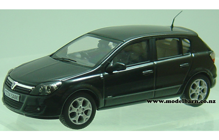 1/43 Vauxhall Astra 2004 (Digital Green, unboxed)