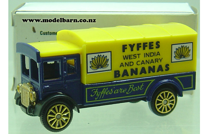 AEC Box Truck "Fyffes Bananas" (76mm)