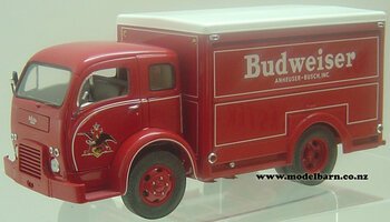 1/24 White 3000 Beer Delivery Truck (1955) "Budweiser"-white-Model Barn