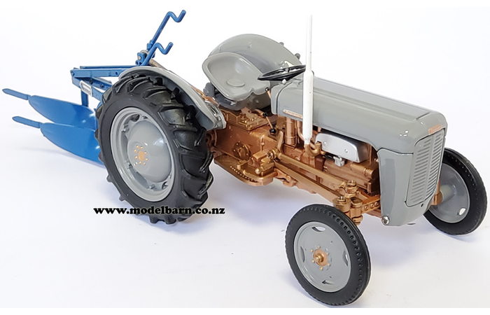 1/32 Ferguson FE-35 with Ransomes TS59 2-Furrow Plough