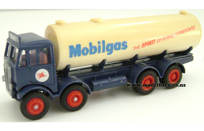 1/76 AEC Mammoth Mark III 4-Axle Tanker "Mobilgas"