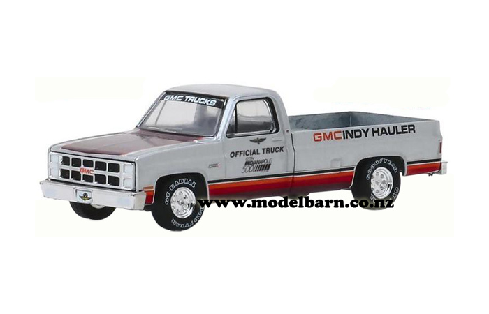 1/64 GMC 1500 Sierra Classic Pick-Up (1981, grey & red)