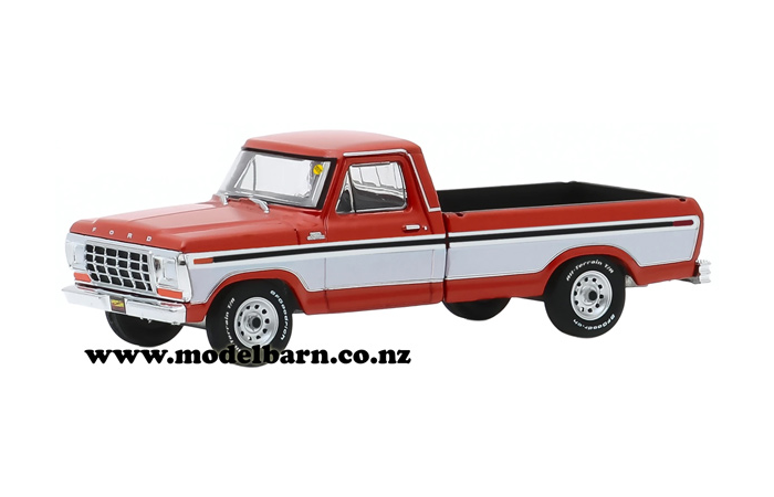 1/64 Ford F-250 Custom Pick-Up (1978, brown & white)