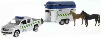 1/55 VW Amarok & Horse Float & Horses "Horse Ambulance"-volkswagen-Model Barn