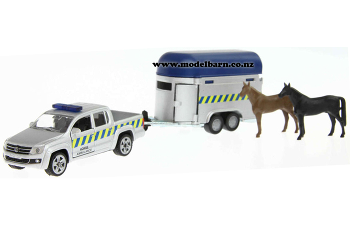 1/55 VW Amarok & Horse Float & Horses "Horse Ambulance"