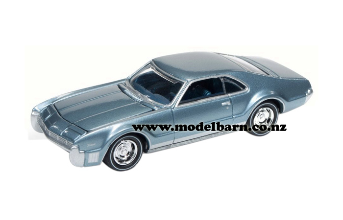 1/64 Oldsmobile Toronado (1967, crystal blue)