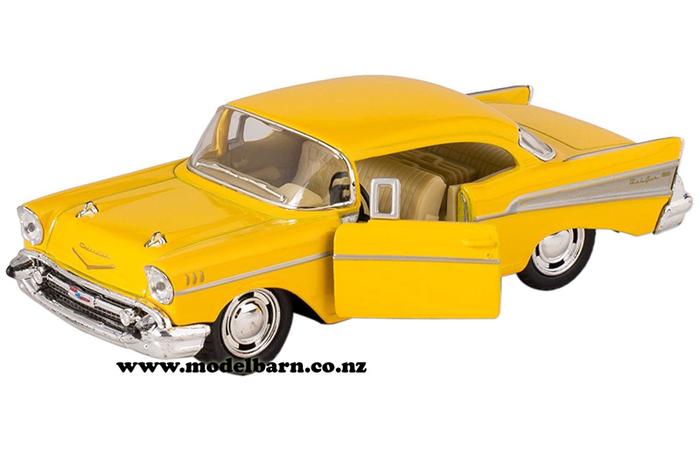 1/40 Chev Bel Air Coupe (1957, yellow)